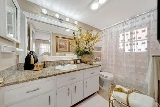 $1,750 | 4841 Northwest 22nd Court, Unit 203, Lauderhill, FL 33313