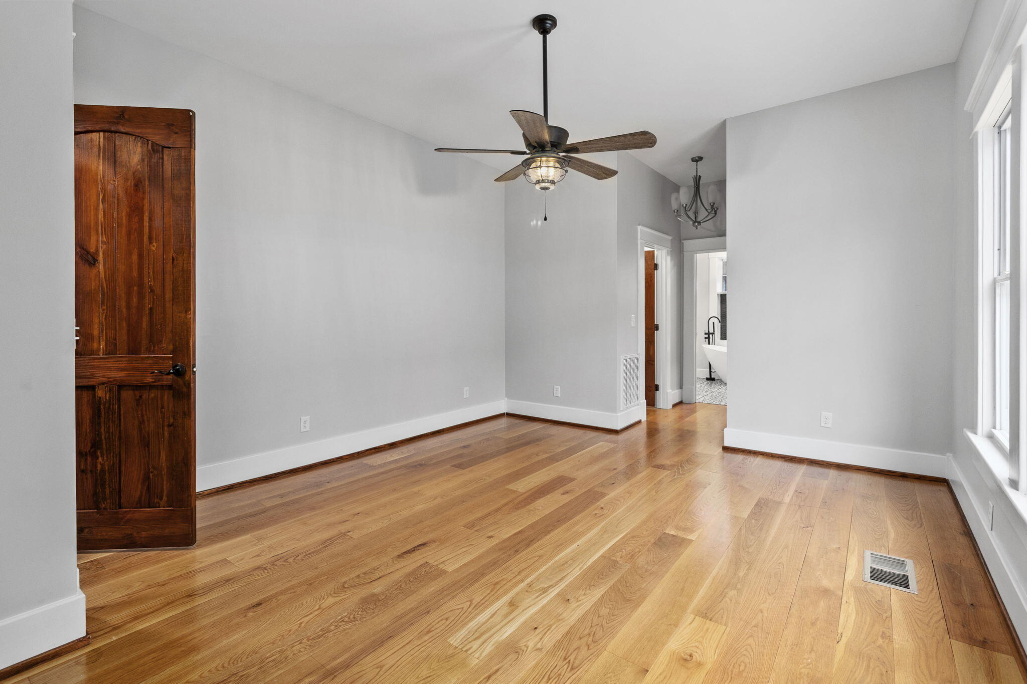 516 Tucker Street Chattanooga, TN 37405 - Photo 34 of 83 36-web-or-mls-IMG_8524