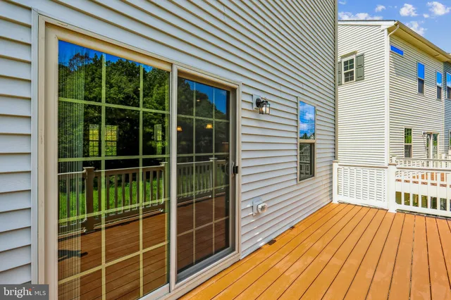 $3,495 | 19753 Green Village Drive, Montgomery Village, MD 20886