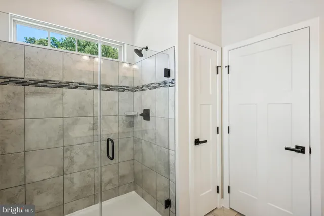 $3,495 | 19753 Green Village Drive, Montgomery Village, MD 20886