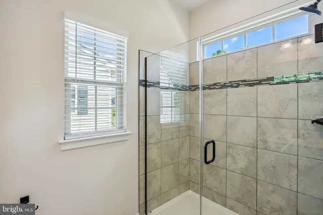 $3,495 | 19753 Green Village Drive, Montgomery Village, MD 20886