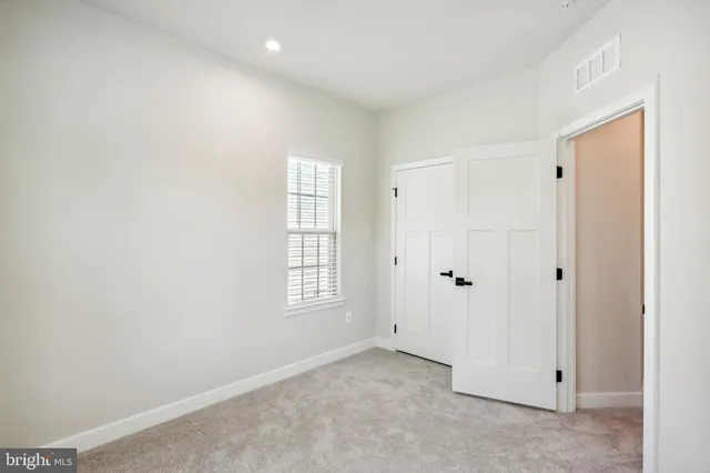 $3,495 | 19753 Green Village Drive, Montgomery Village, MD 20886