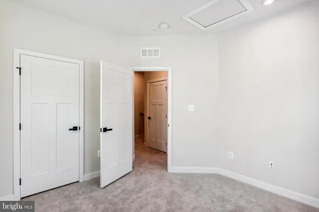 $3,495 | 19753 Green Village Drive, Montgomery Village, MD 20886