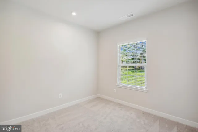 $3,495 | 19753 Green Village Drive, Montgomery Village, MD 20886