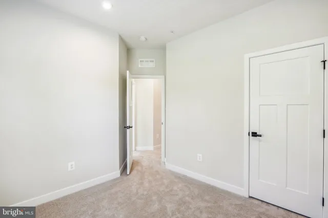 $3,495 | 19753 Green Village Drive, Montgomery Village, MD 20886