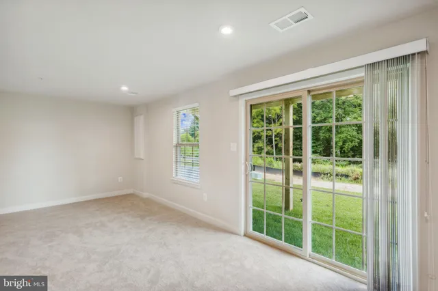 $3,495 | 19753 Green Village Drive, Montgomery Village, MD 20886