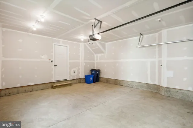 $3,495 | 19753 Green Village Drive, Montgomery Village, MD 20886