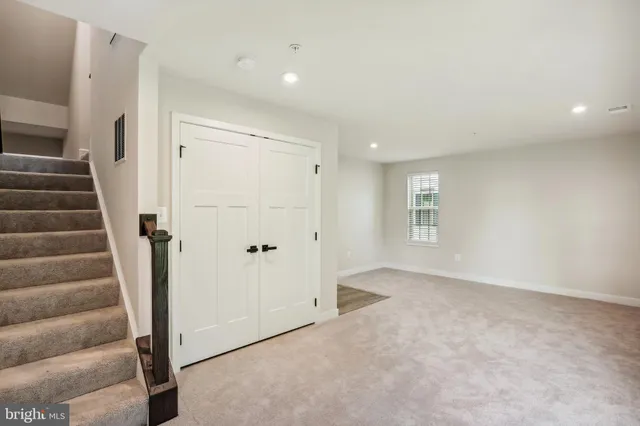 $3,495 | 19753 Green Village Drive, Montgomery Village, MD 20886