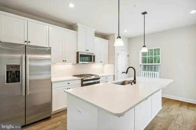 $3,495 | 19753 Green Village Drive, Montgomery Village, MD 20886