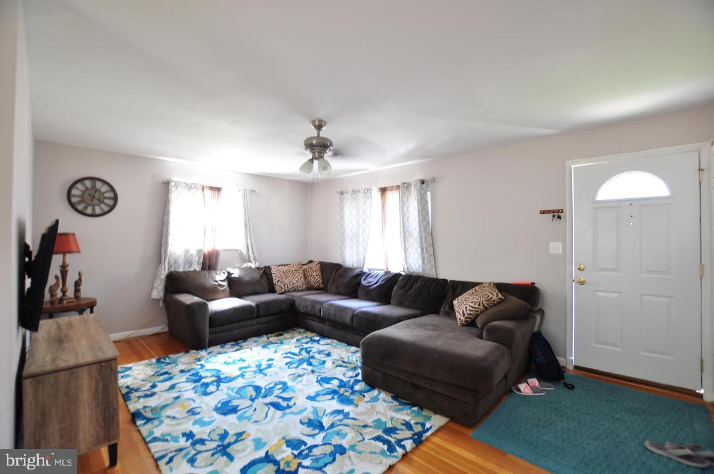 6239 Gilston Park Road Catonsville, MD 21228 - Photo 3 of 10