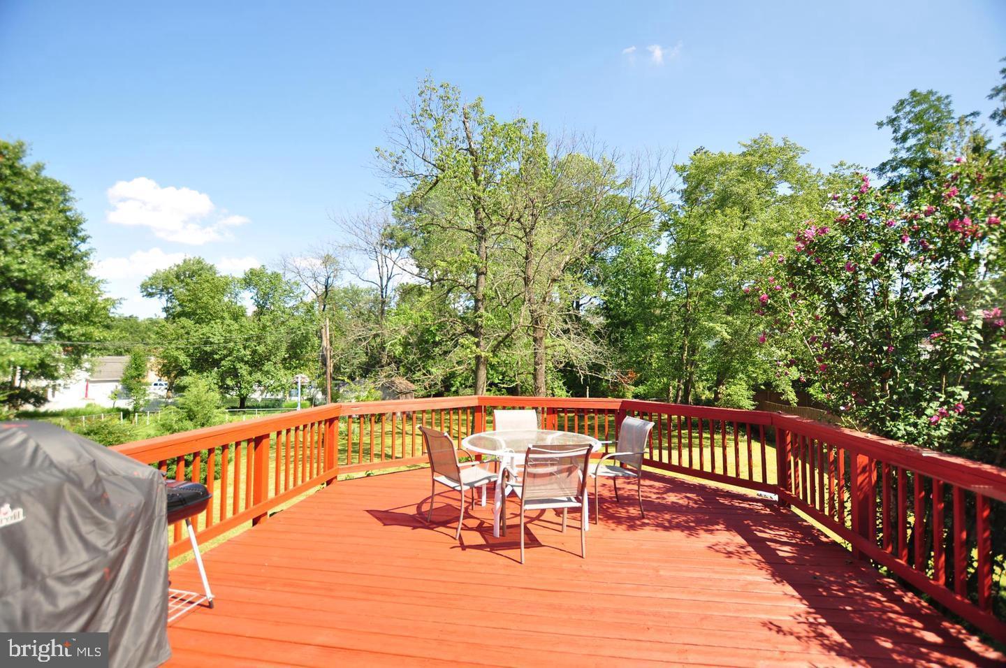 6239 Gilston Park Road Catonsville, MD 21228 - Photo 5 of 10
