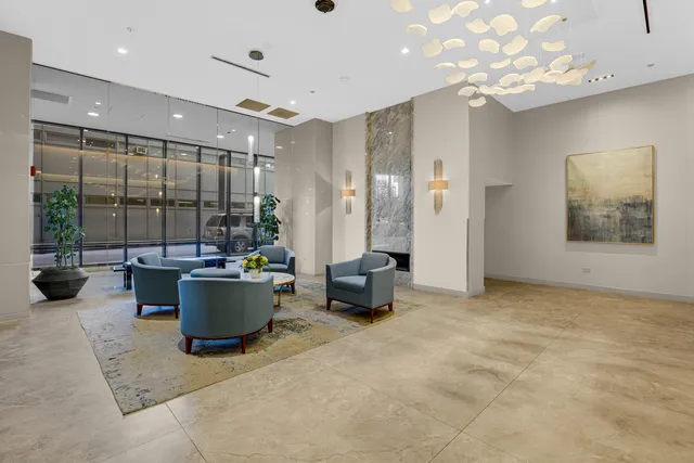 $2,900 | 225 North Columbus Drive, Unit 5311, Chicago, IL 60601