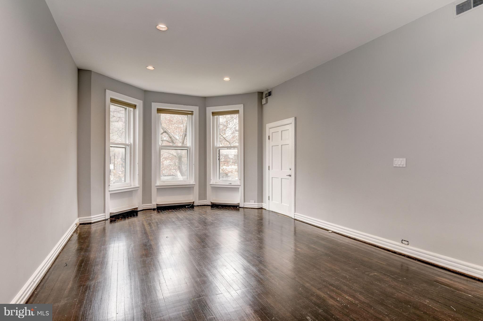 2210 R Street Northwest Washington, DC 20008 - Photo 15 of 29 Living Room - Main Unit