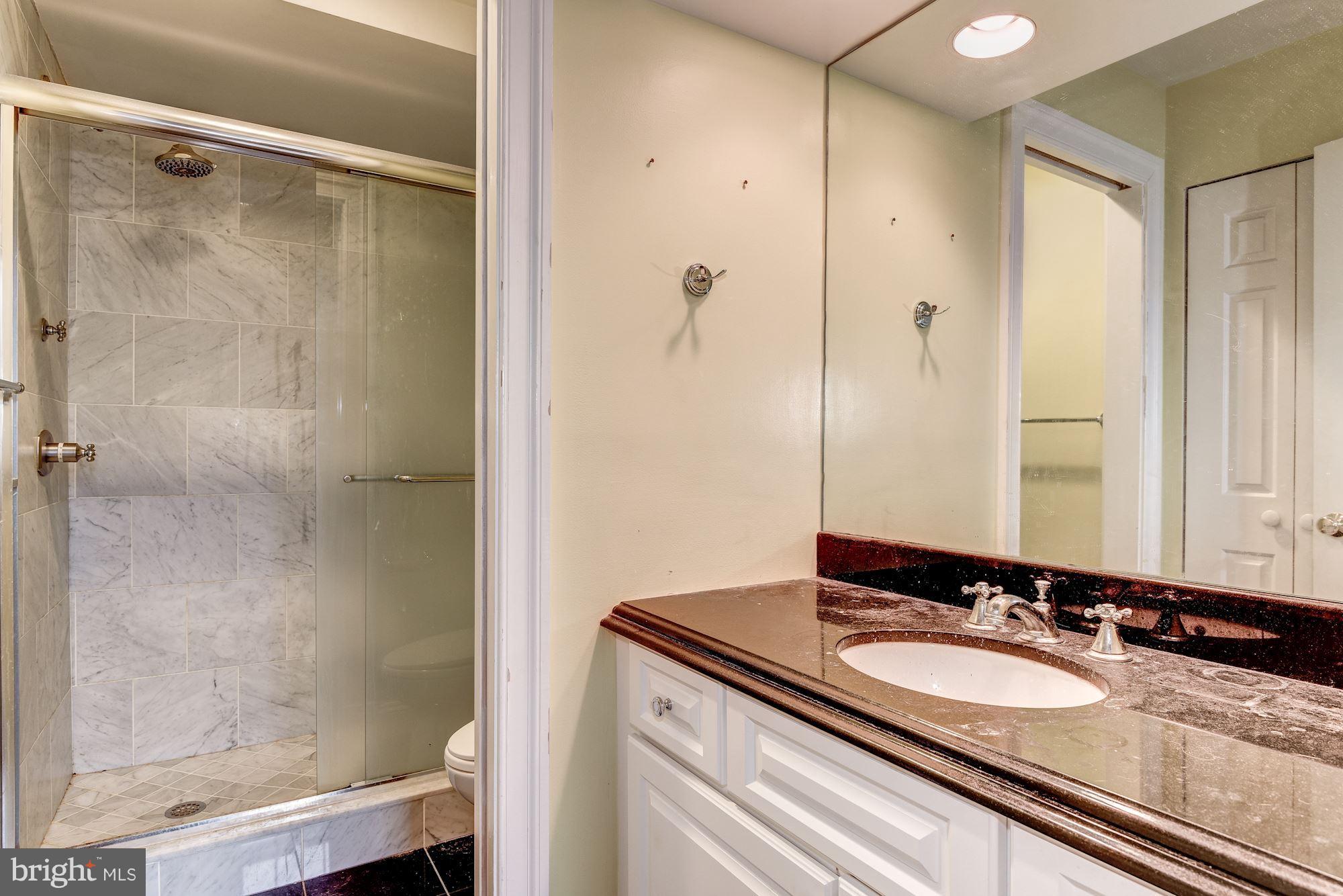 2210 R Street Northwest Washington, DC 20008 - Photo 9 of 29 Bath 1 - Upper Unit