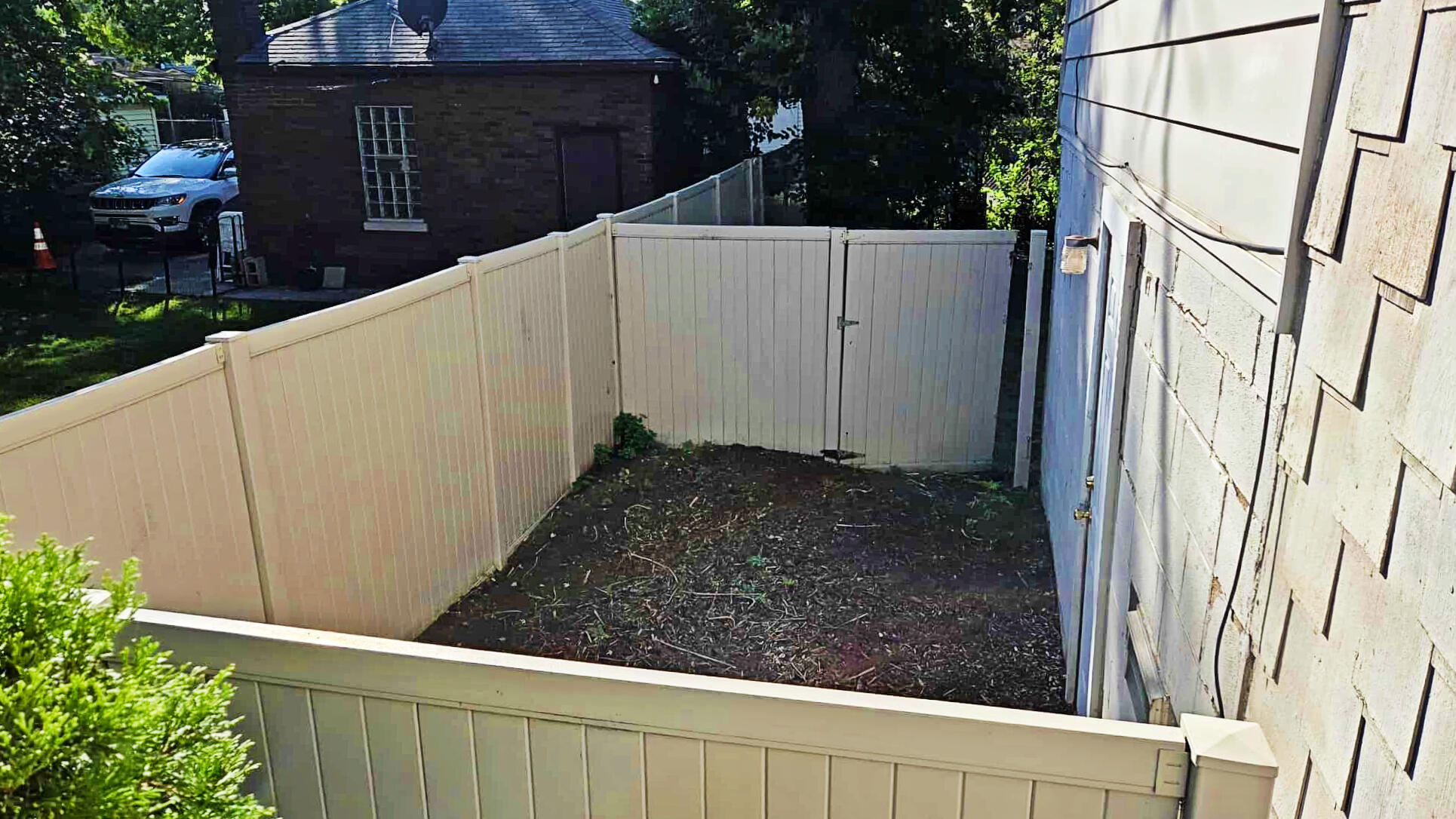 1916 Wespark Avenue Whiting, IN 46394 - Photo 30 of 32 a view of a backyard