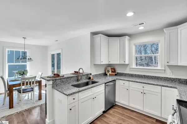 $238,500 | 402 Woodland Circle, Belton, SC 29627