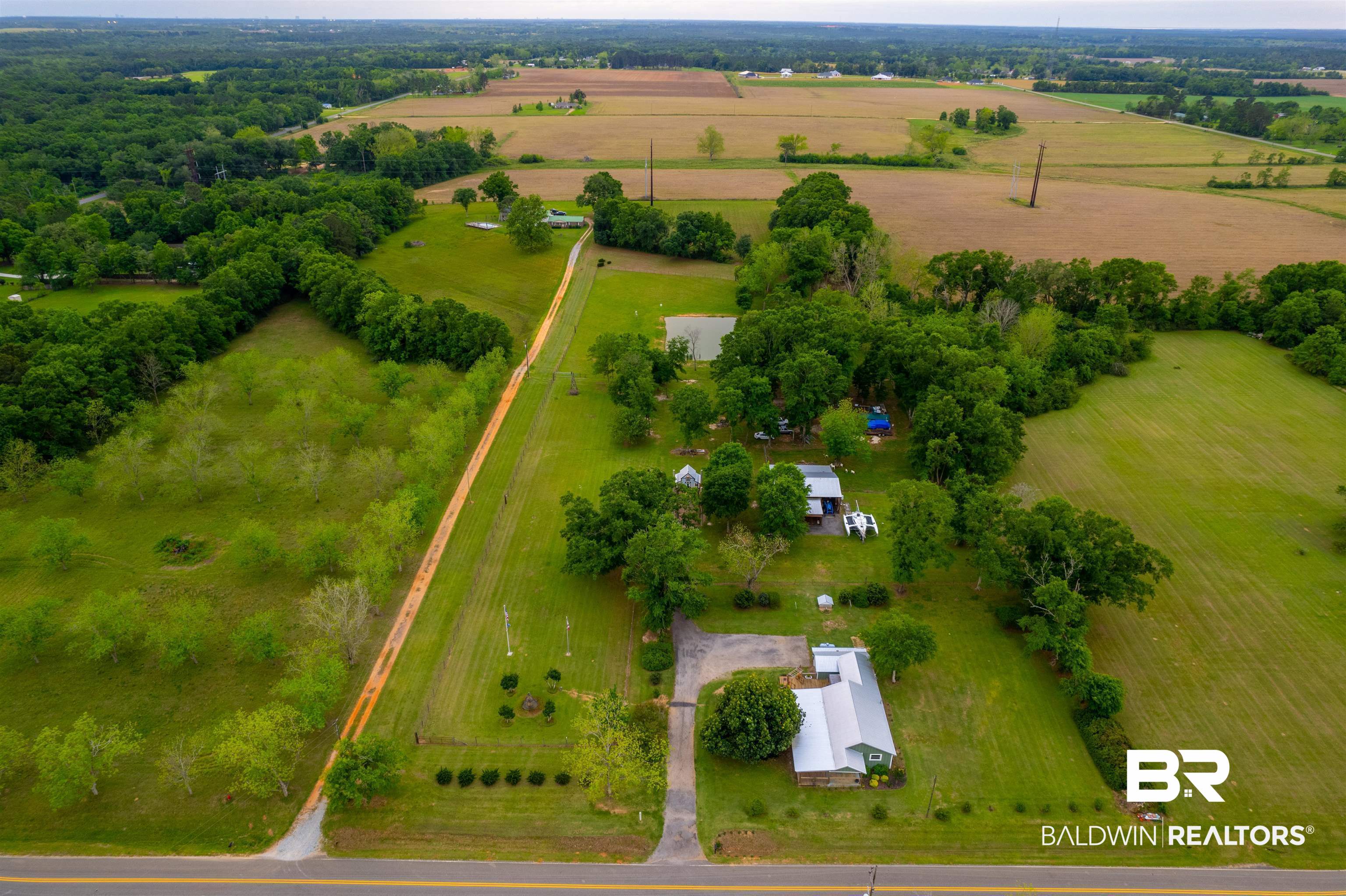 15780 Camellia Road Silverhill, AL 36576 - Photo 3 of 34