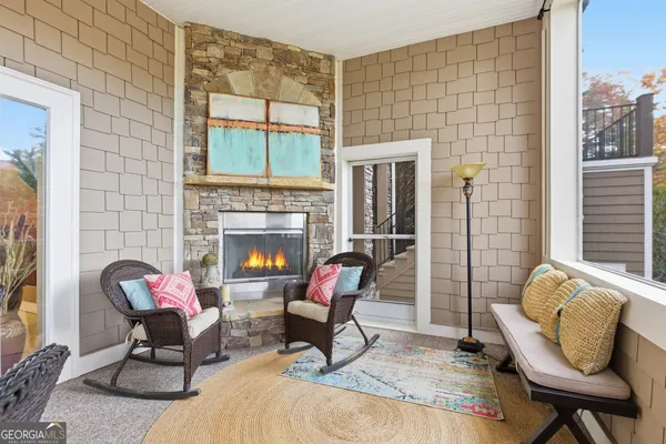 $977,800 | 2116 Orchard Drive, Clarkesville, GA 30523