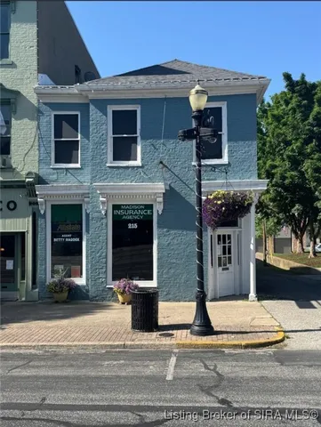 $299,000 | 215 West Main Street, Madison, IN 47250
