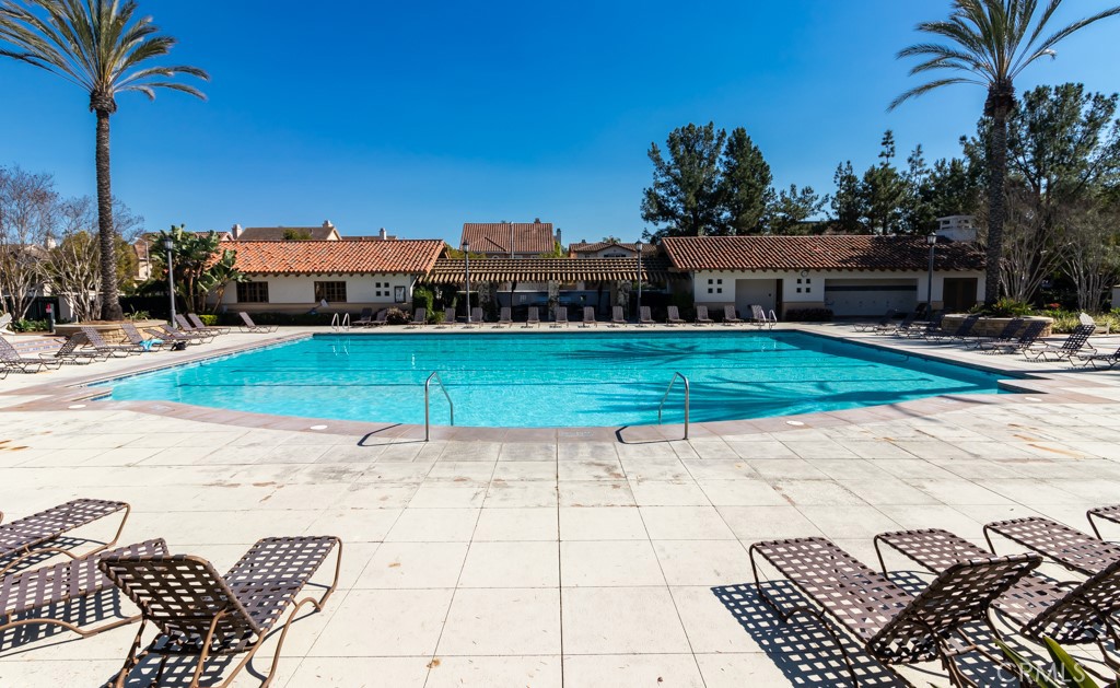 8 Zinnia Irvine, CA 92618 - Photo 8 of 39 a house with outdoor space