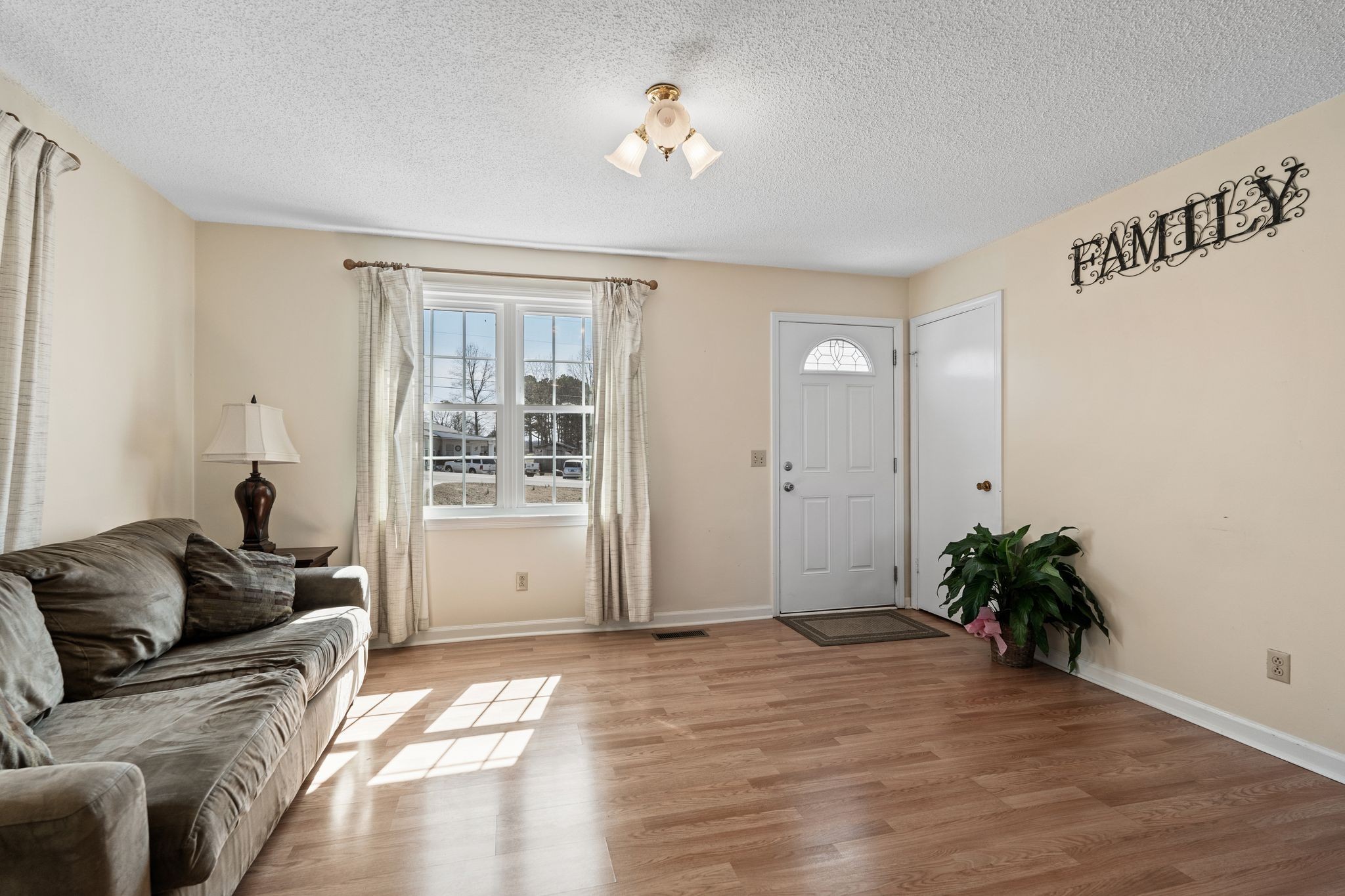 1765 Rutledge Ln. Lebanon, TN 37087 - Photo 6 of 33 Gallery Image 6