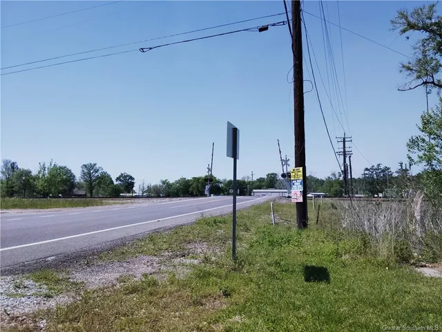 $85,000 | 2200 Edgerly Dequincy Road, Vinton, LA 70668