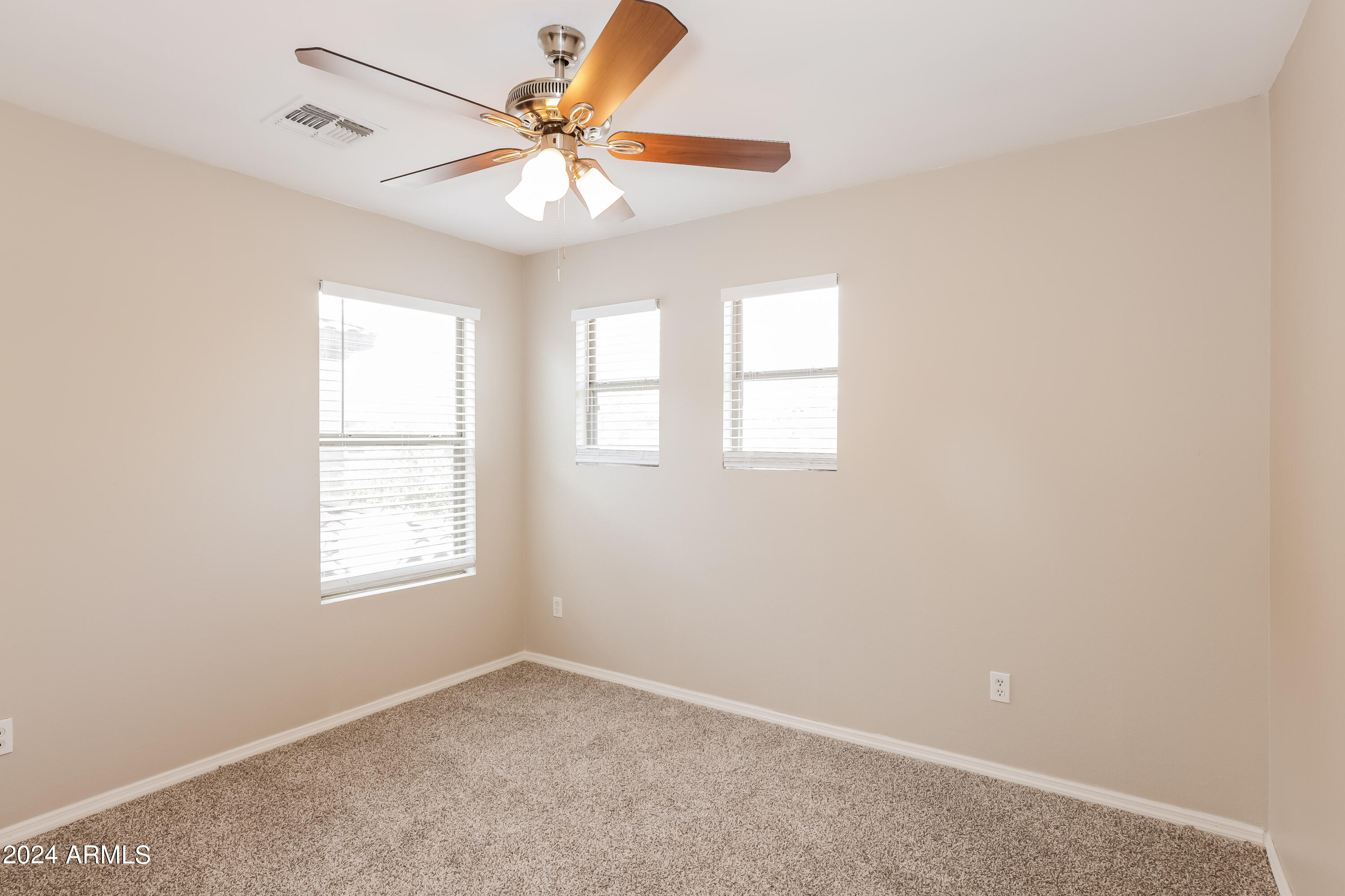 11171 West Garfield Street Avondale, AZ 85323 - Photo 15 of 15 011-photo-bedroom-11762303
