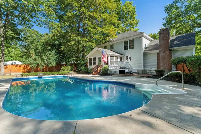 $779,000 | 18 Julia Drive, Hooksett, NH 03106