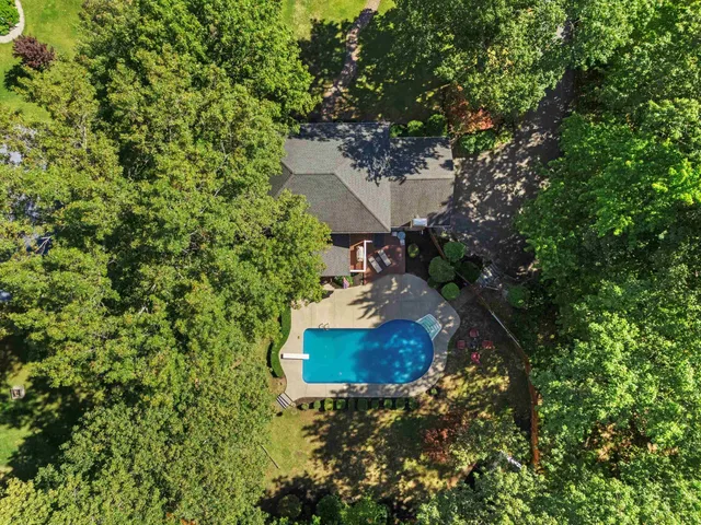 $779,000 | 18 Julia Drive, Hooksett, NH 03106