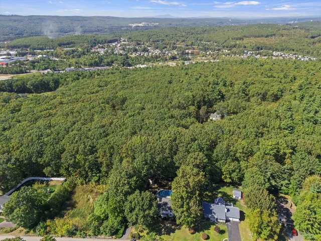 $779,000 | 18 Julia Drive, Hooksett, NH 03106