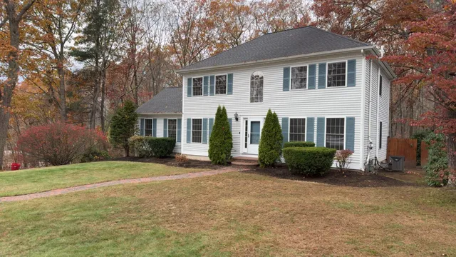 $779,000 | 18 Julia Drive, Hooksett, NH 03106