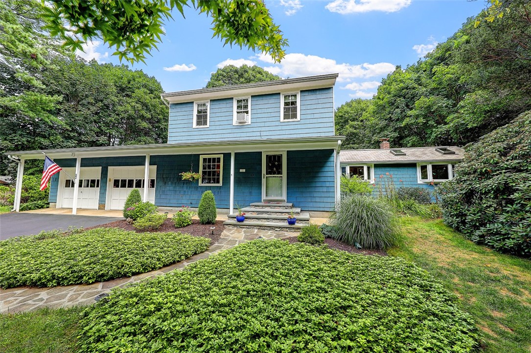 38 Langworthy Road Westerly, RI 02891 - Photo 3 of 44