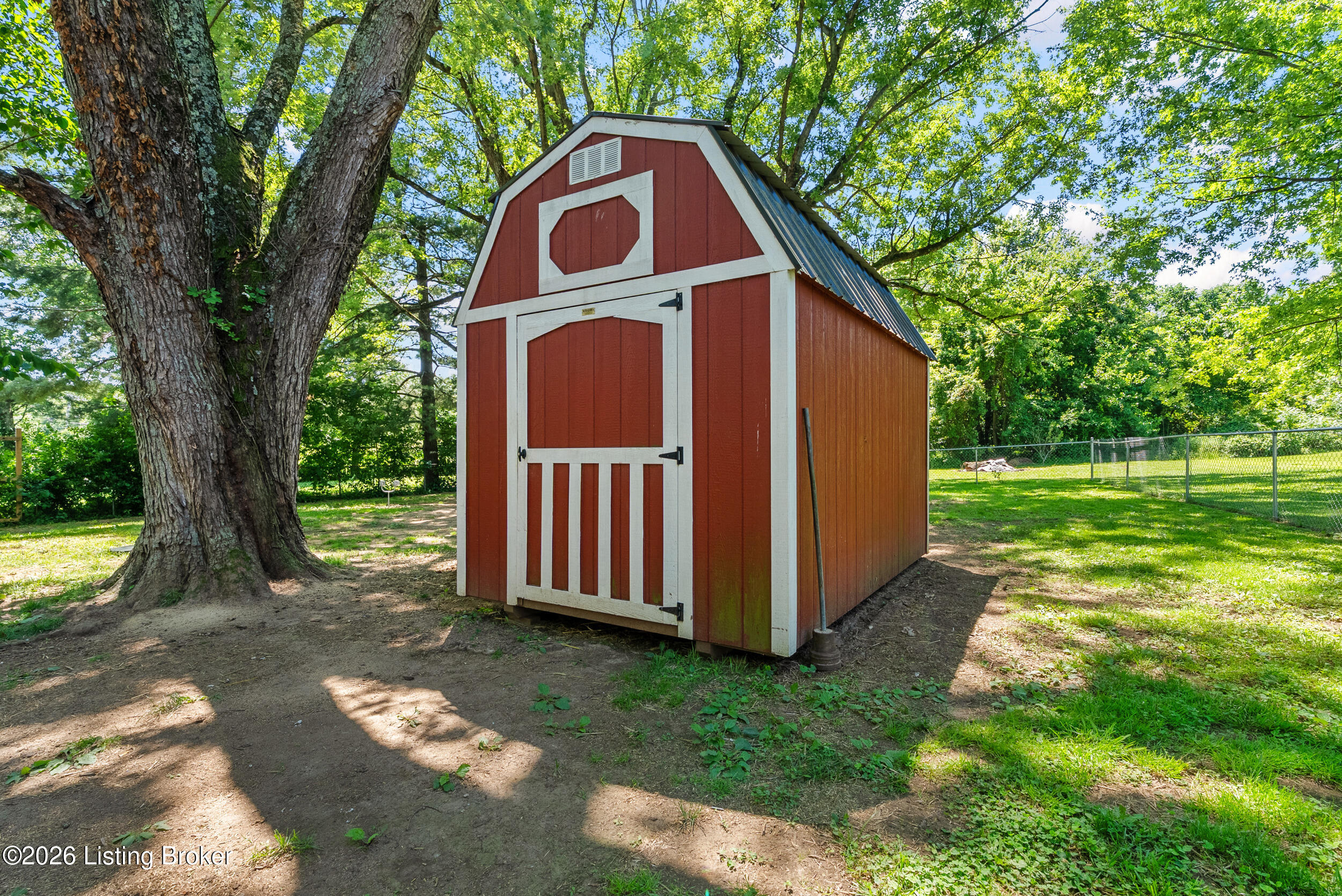 6361 Shepherdsville Road Elizabethtown, KY 42701 - Photo 36 of 40 dsc08851
