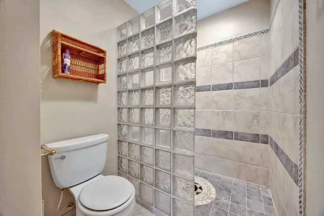 $575,000 | 943 Old C C C Road, Sherwood, TN 37376