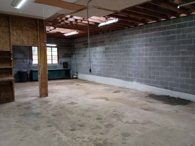 $575,000 | 943 Old C C C Road, Sherwood, TN 37376