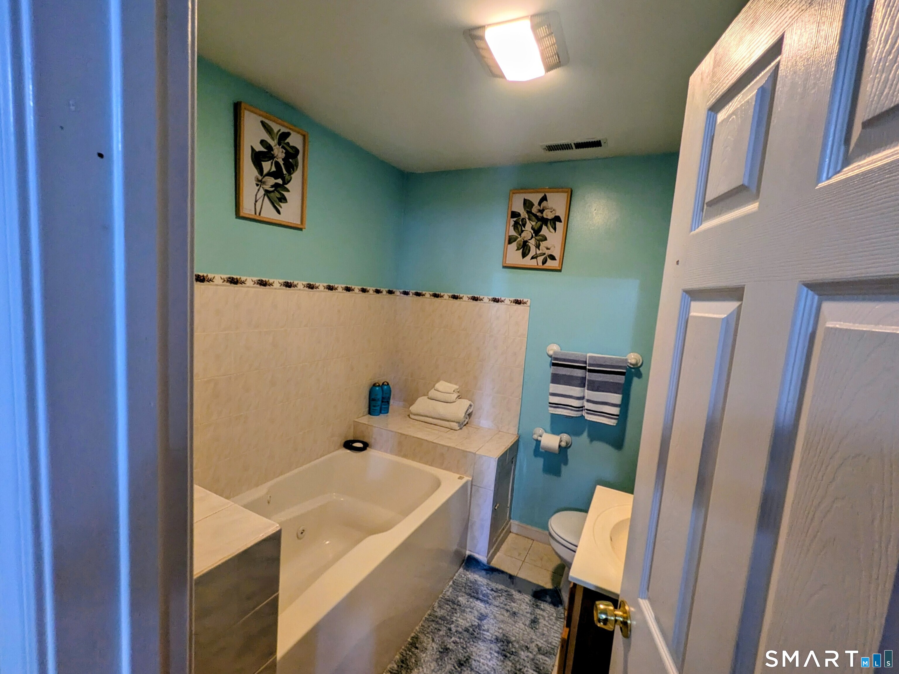 585 Congress Avenue Waterbury, CT 06708 - Photo 12 of 14