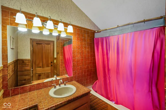 $200,000 | 2518 Wilson Street, Terre Haute, IN 47803