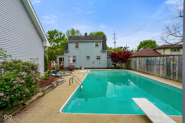 $200,000 | 2518 Wilson Street, Terre Haute, IN 47803