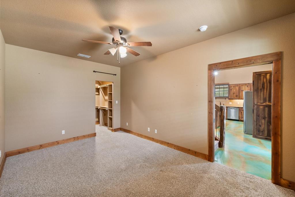 845 North Cardinal Road Azle, TX 76020 - Photo 14 of 37