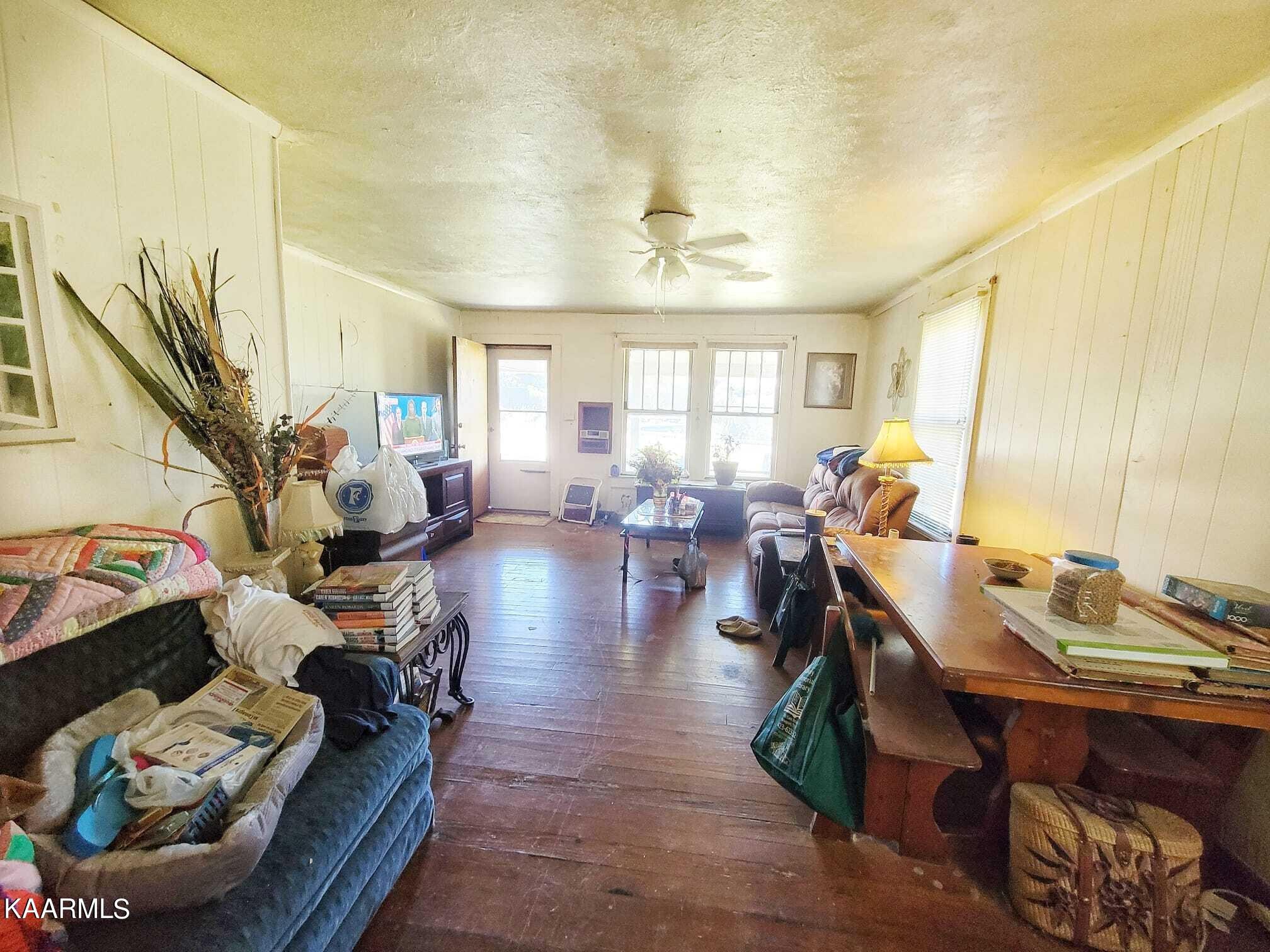 104 Highway 160 Newport, TN 37821 - Photo 21 of 24 a living room with furniture and a large window