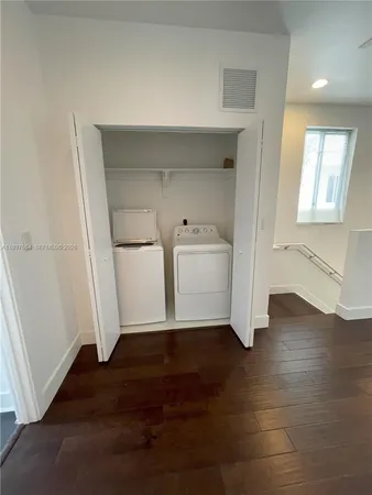 $3,550 | 2621 Northeast 212th Terrace, Unit 211, Miami, FL 33180