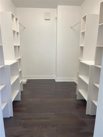 $3,550 | 2621 Northeast 212th Terrace, Unit 211, Miami, FL 33180