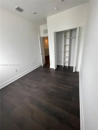 $3,550 | 2621 Northeast 212th Terrace, Unit 211, Miami, FL 33180