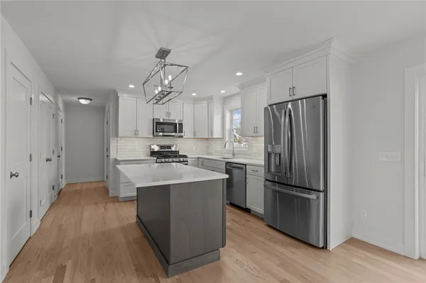 $599,900 | 66 Child Lane, Warwick, RI 02886