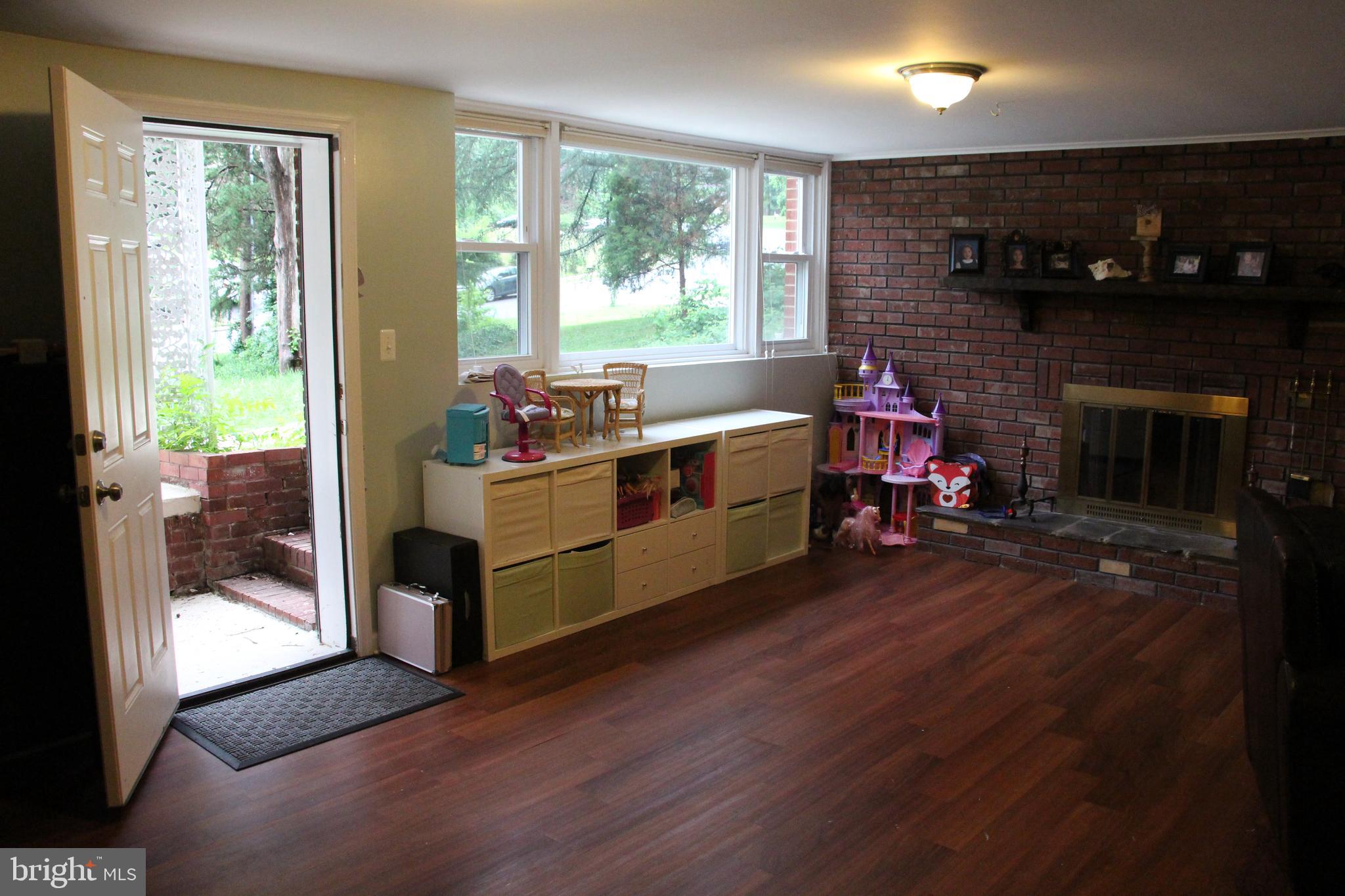 5600 Brookland Road Alexandria, VA 22310 - Photo 31 of 41 Lower Level Family Room!