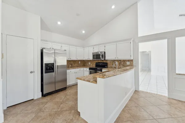 $3,500 | 3855 Sabal Lakes Road, Delray Beach, FL 33445