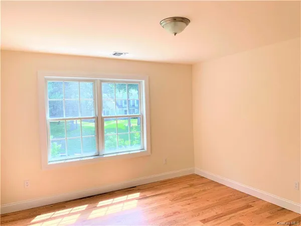 $919,900 | 13 Hill Street, Cortlandt Manor, NY 10567