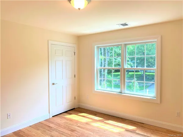 $919,900 | 13 Hill Street, Cortlandt Manor, NY 10567