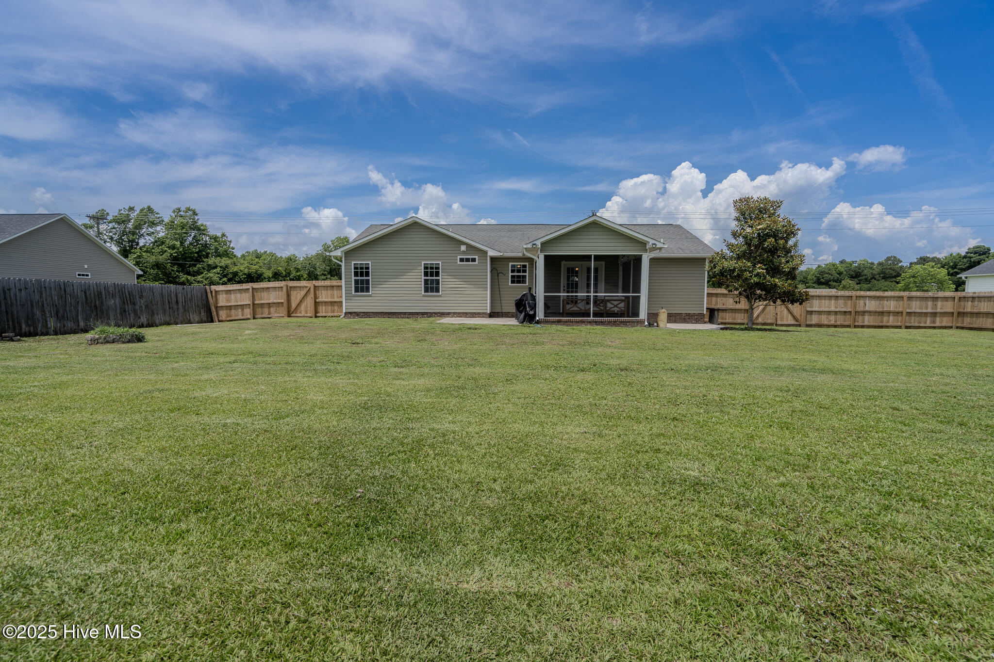 196 Great Neck Landing Road Hubert, NC 28539 - Photo 26 of 29 196 Great Neck landing (30 of 35)