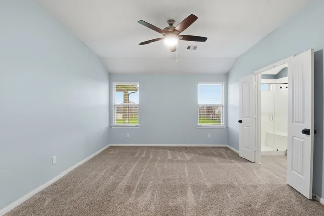 $2,300 | 19427 Trotter Cp Trail, Tomball, TX 77377